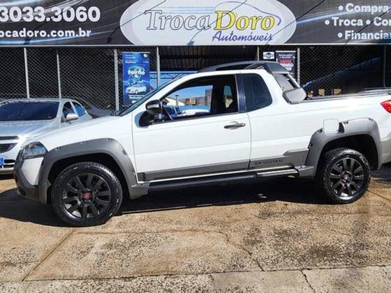 FIAT STRADA 1.8 MPI ADVENTURE CE 16V FLEX 2P MANUAL FIAT STRADA 1.8 MPI ADVENTURE CE 16V FLEX 2P MANUAL